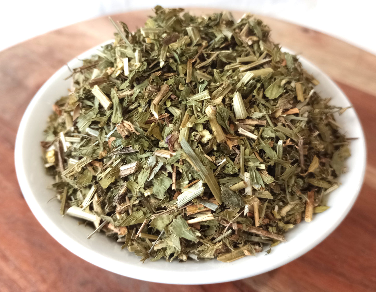 organic alfalfa leaf