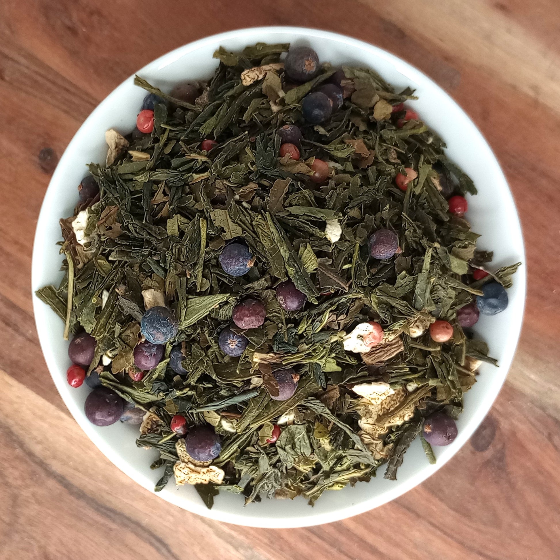 gin and tonic tea blend