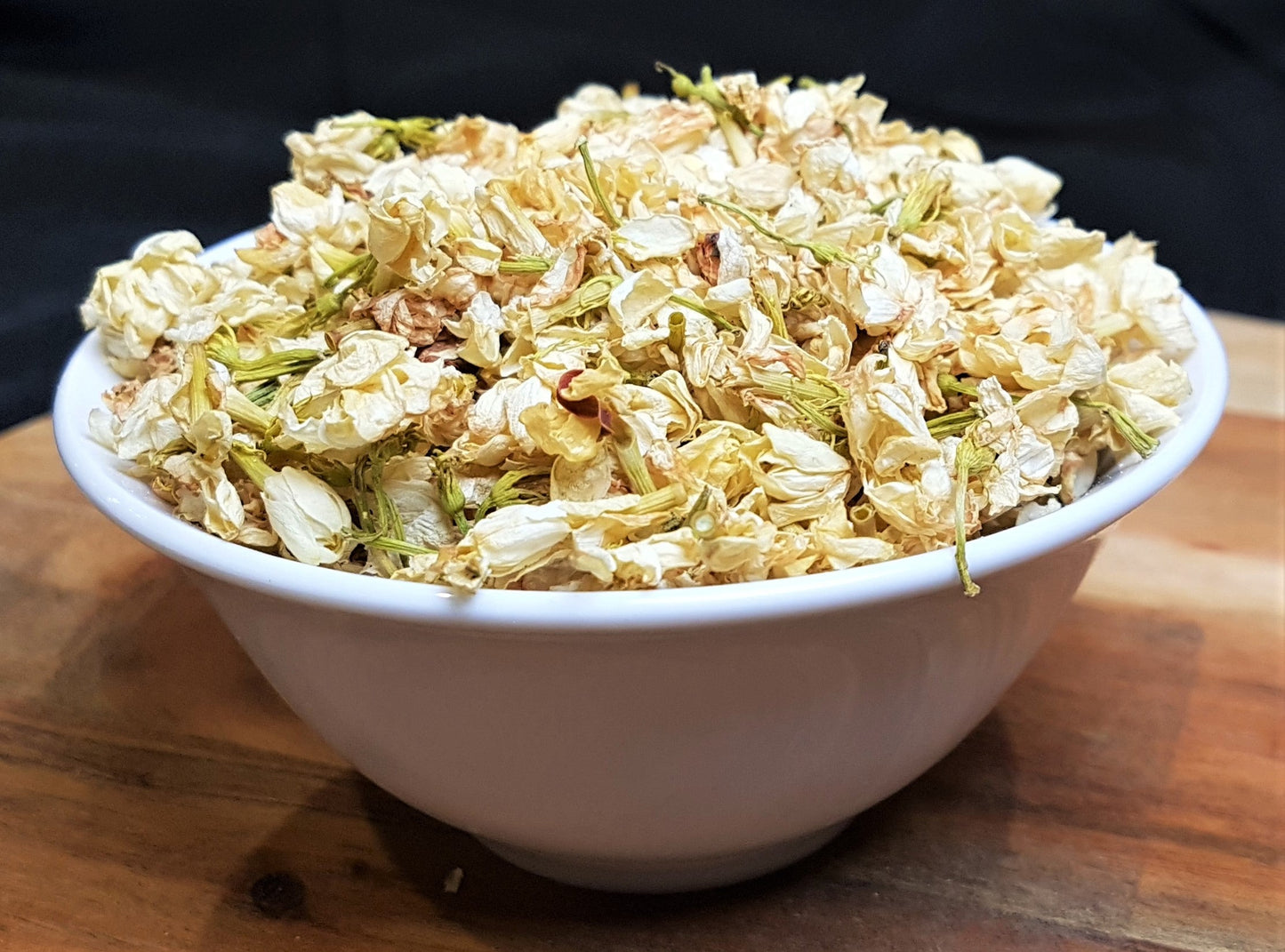 dried jasmine flowers