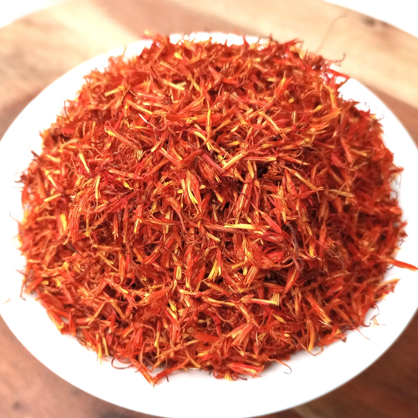 organic safflower petals