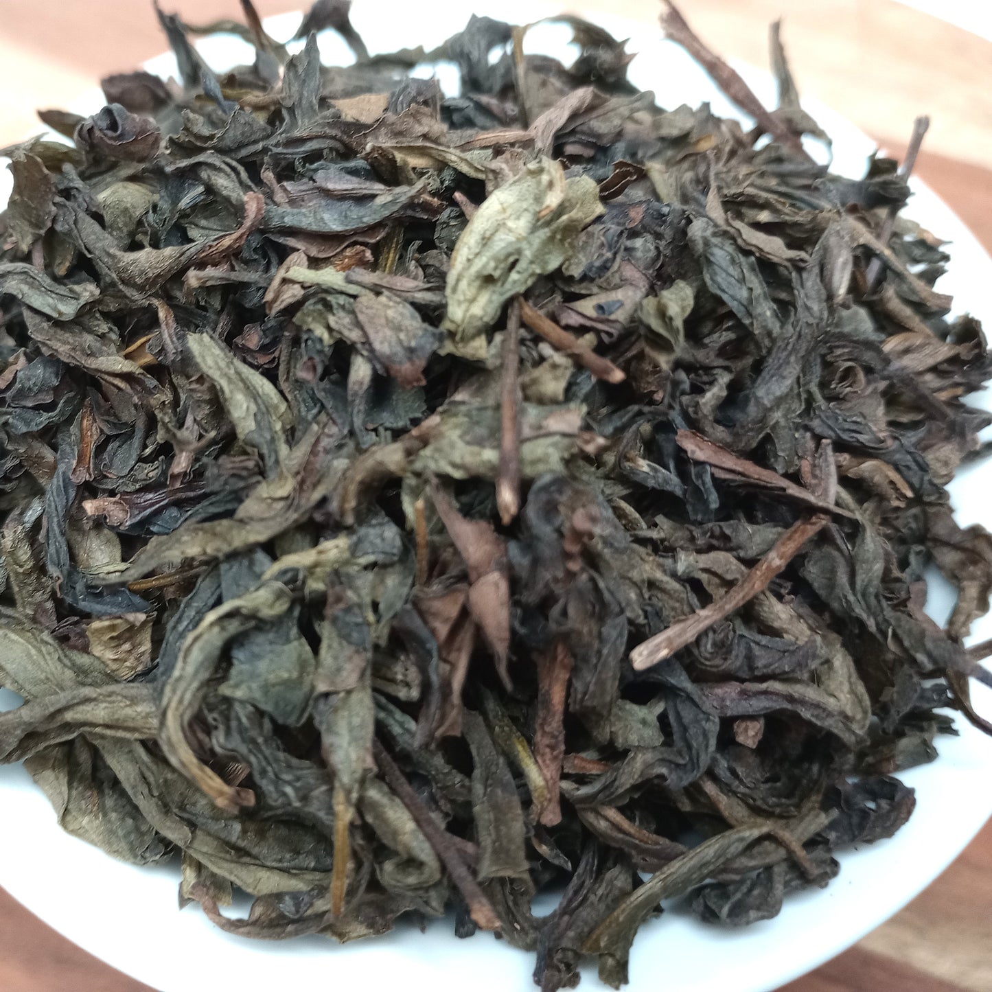organic oolong flat leaf wu-long tea