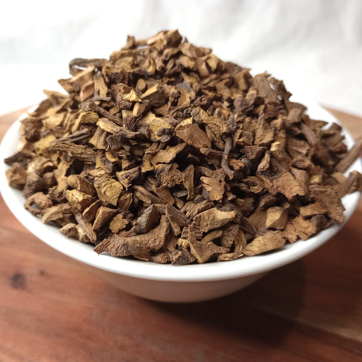 yellow dock root